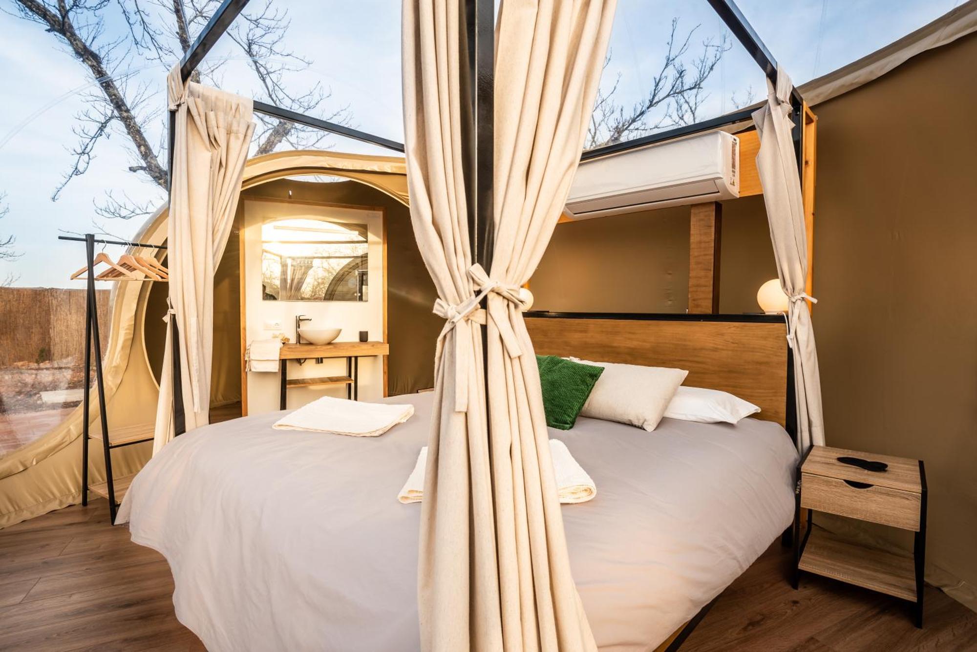 Horizonte Bubble Rooms Cortegana Exterior photo